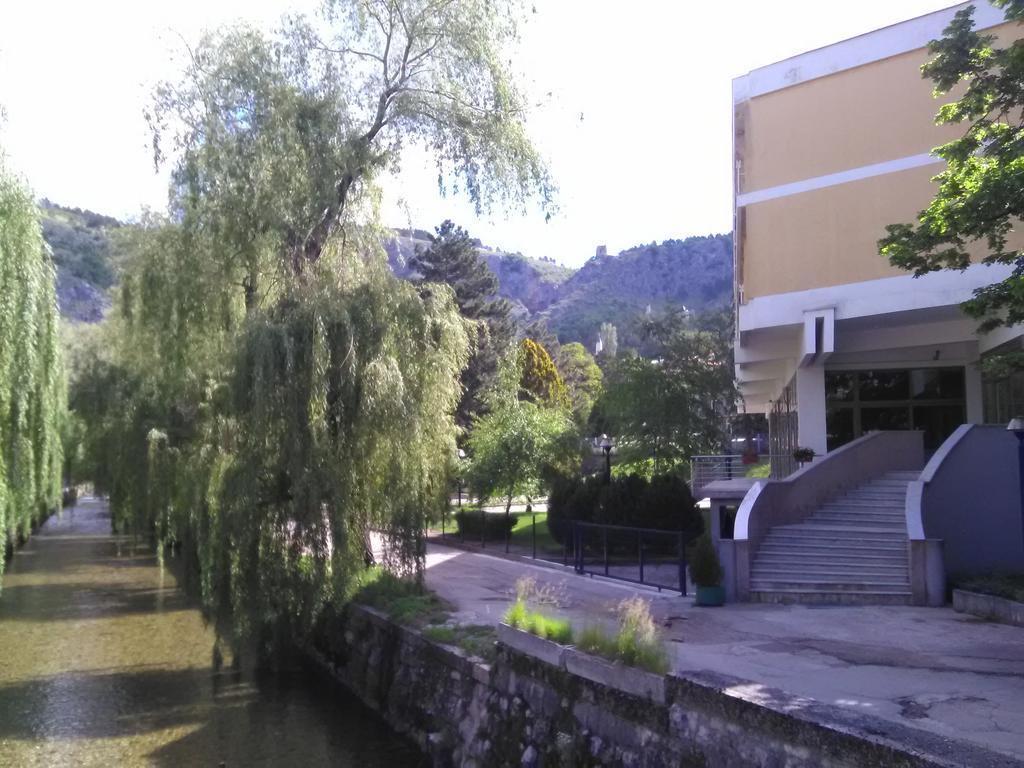 Hotel Dinara Livno Exterior photo