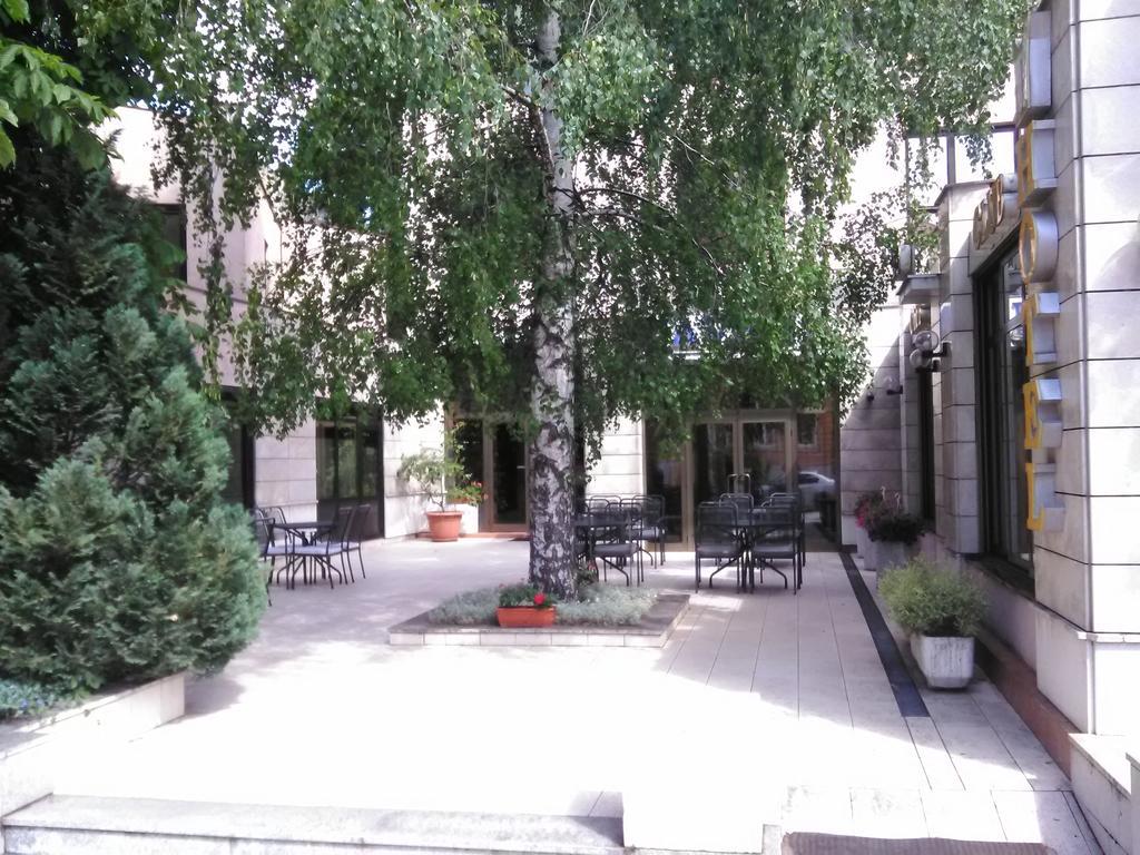 Hotel Dinara Livno Exterior photo