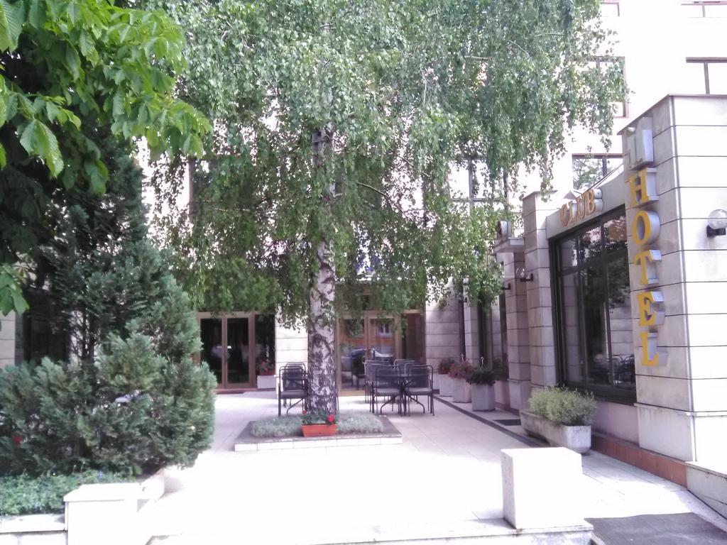 Hotel Dinara Livno Exterior photo